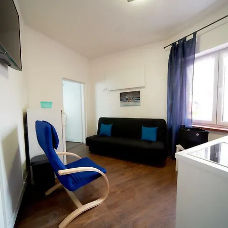 Bluestars Family דירה *