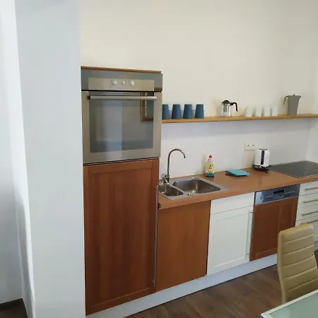 דירה Bluestars Family קרלובי וארי