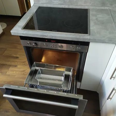 Bluestars Family דירה *