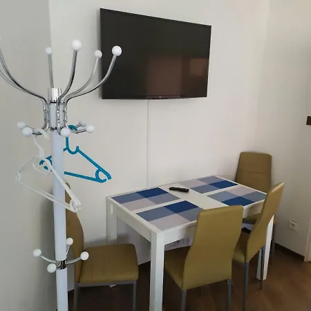 Bluestars Family * קרלובי וארי