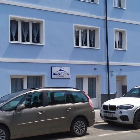 Bluestars Family * קרלובי וארי